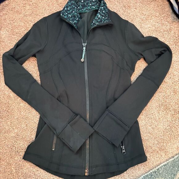 Lululemon Define Jacket- Green with Patterned Collar- Size 4 - Picture 1 of 4
